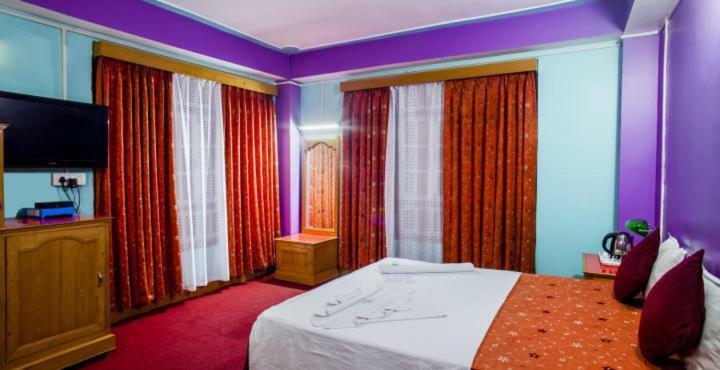 Golden Fish Hotel, Lachung Exterior photo